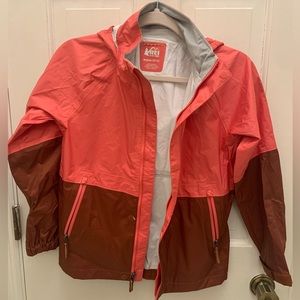 REI Co-op Rainwall kids rain jacket - size M 10/12